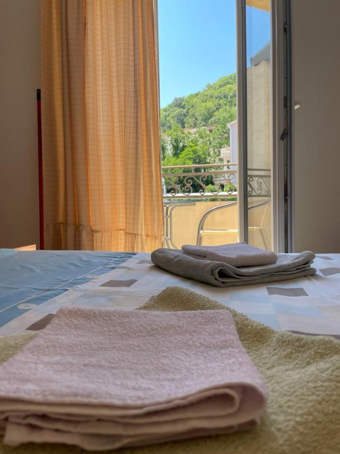 Apartments Manojlovic Budva Buitenkant foto