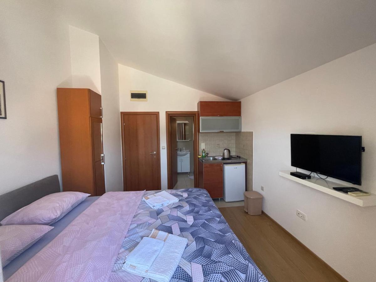 Apartments Manojlovic Budva Buitenkant foto