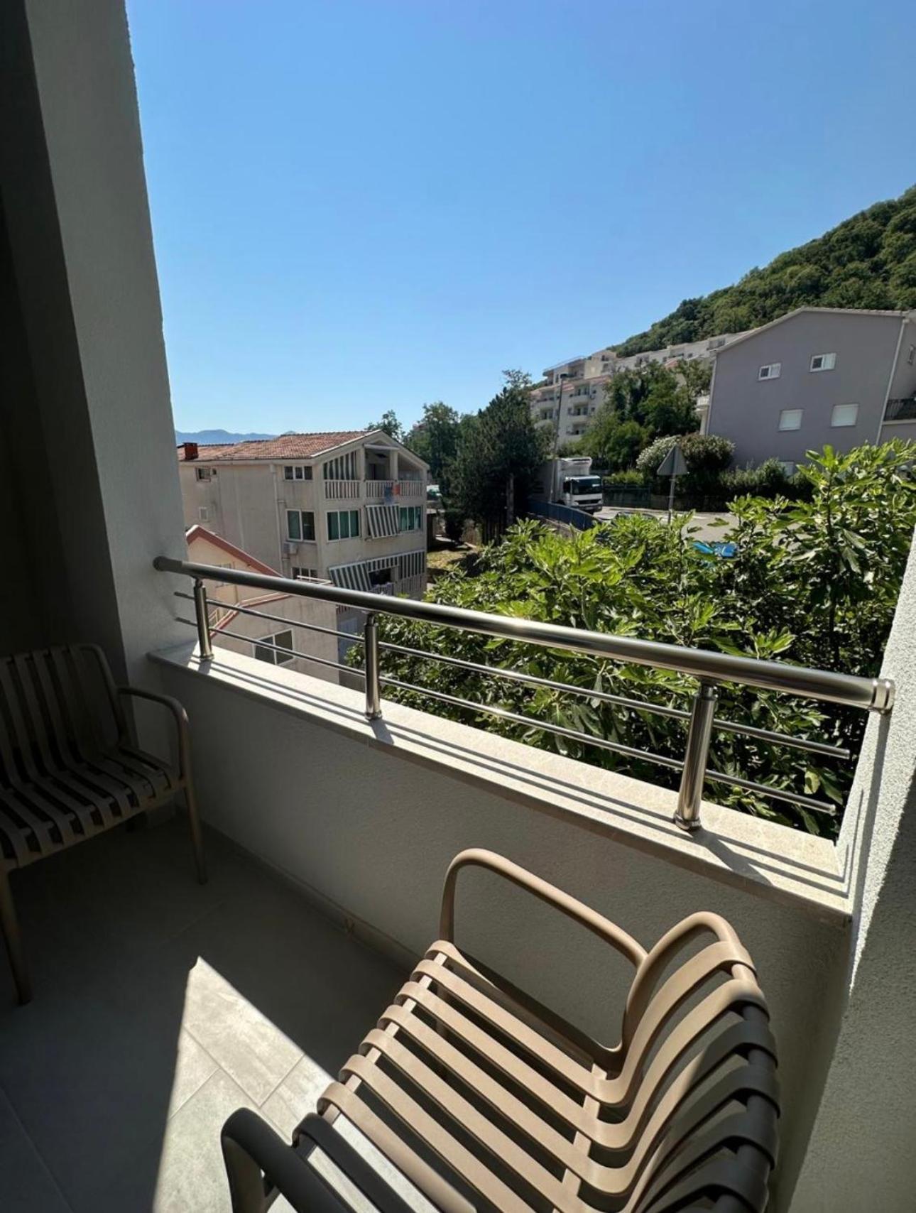 Apartments Manojlovic Budva Buitenkant foto