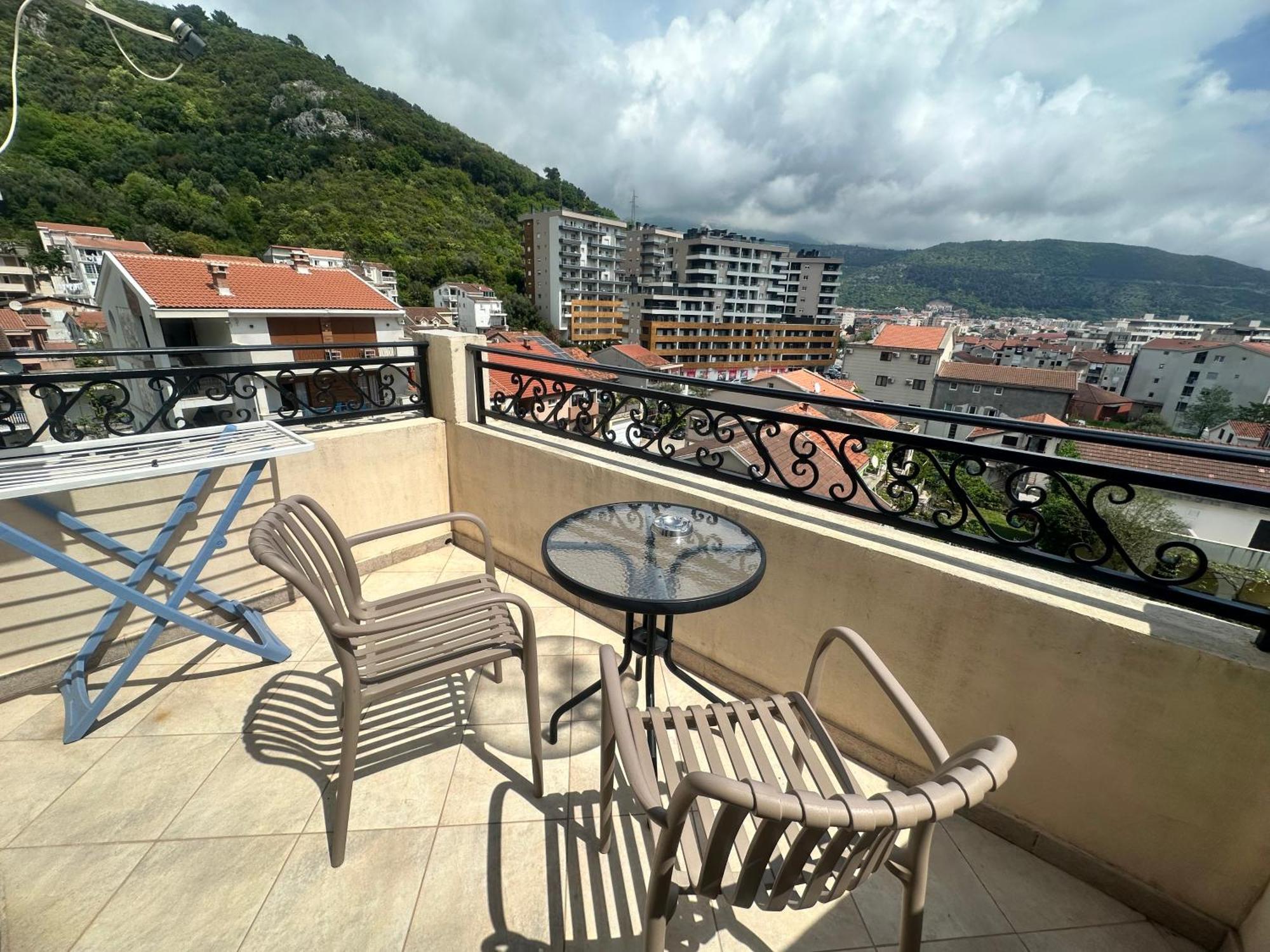 Apartments Manojlovic Budva Buitenkant foto