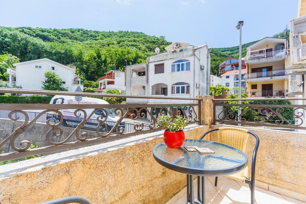 Apartments Manojlovic Budva Buitenkant foto