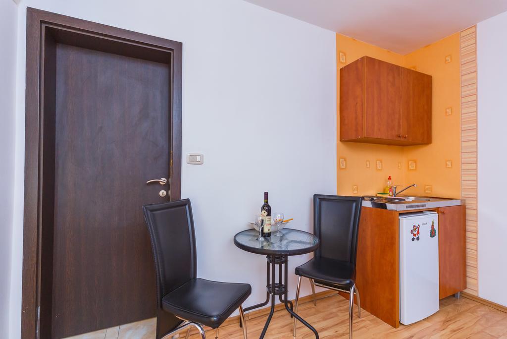 Apartments Manojlovic Budva Buitenkant foto