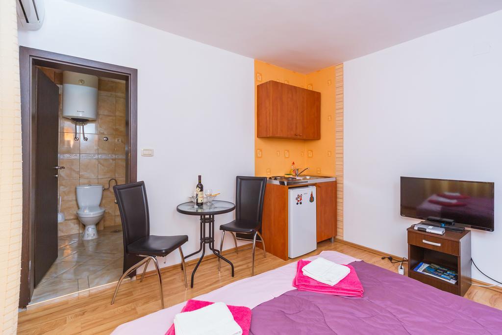 Apartments Manojlovic Budva Buitenkant foto