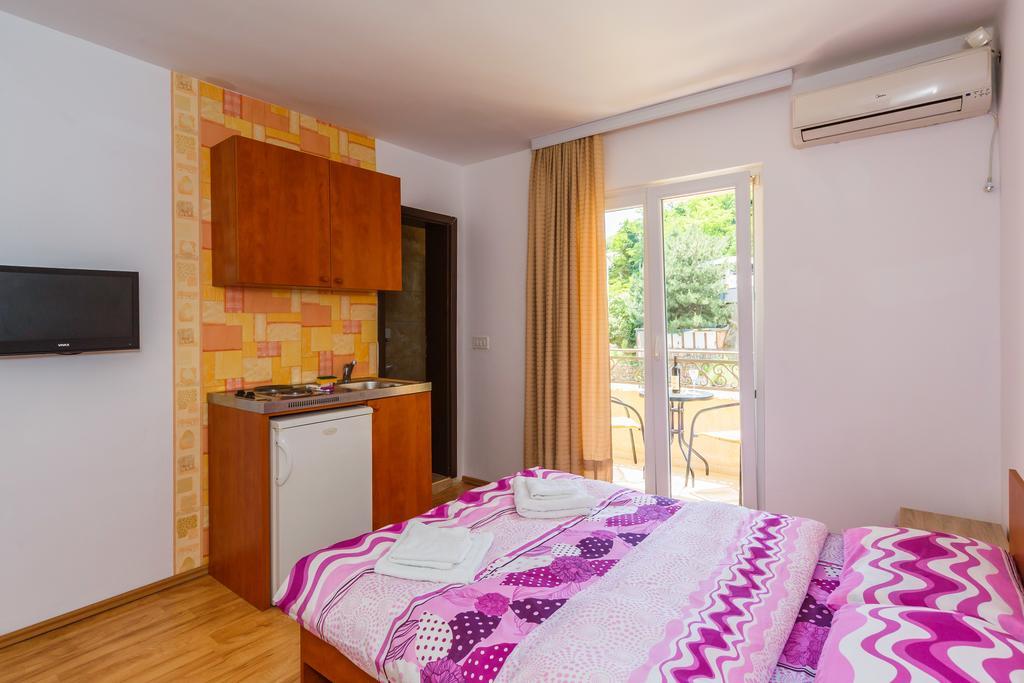 Apartments Manojlovic Budva Buitenkant foto