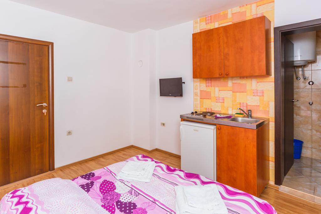 Apartments Manojlovic Budva Buitenkant foto