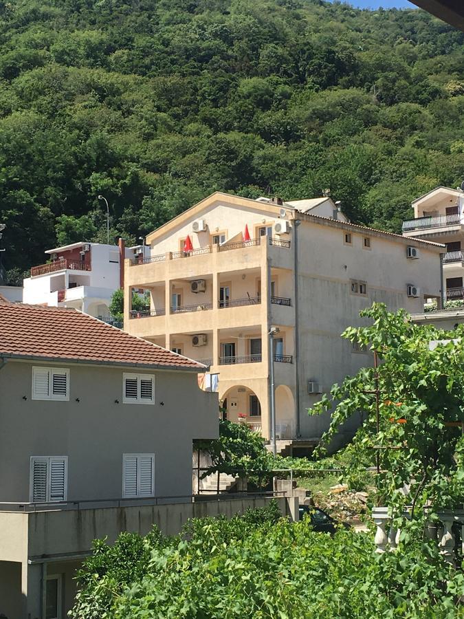 Apartments Manojlovic Budva Buitenkant foto